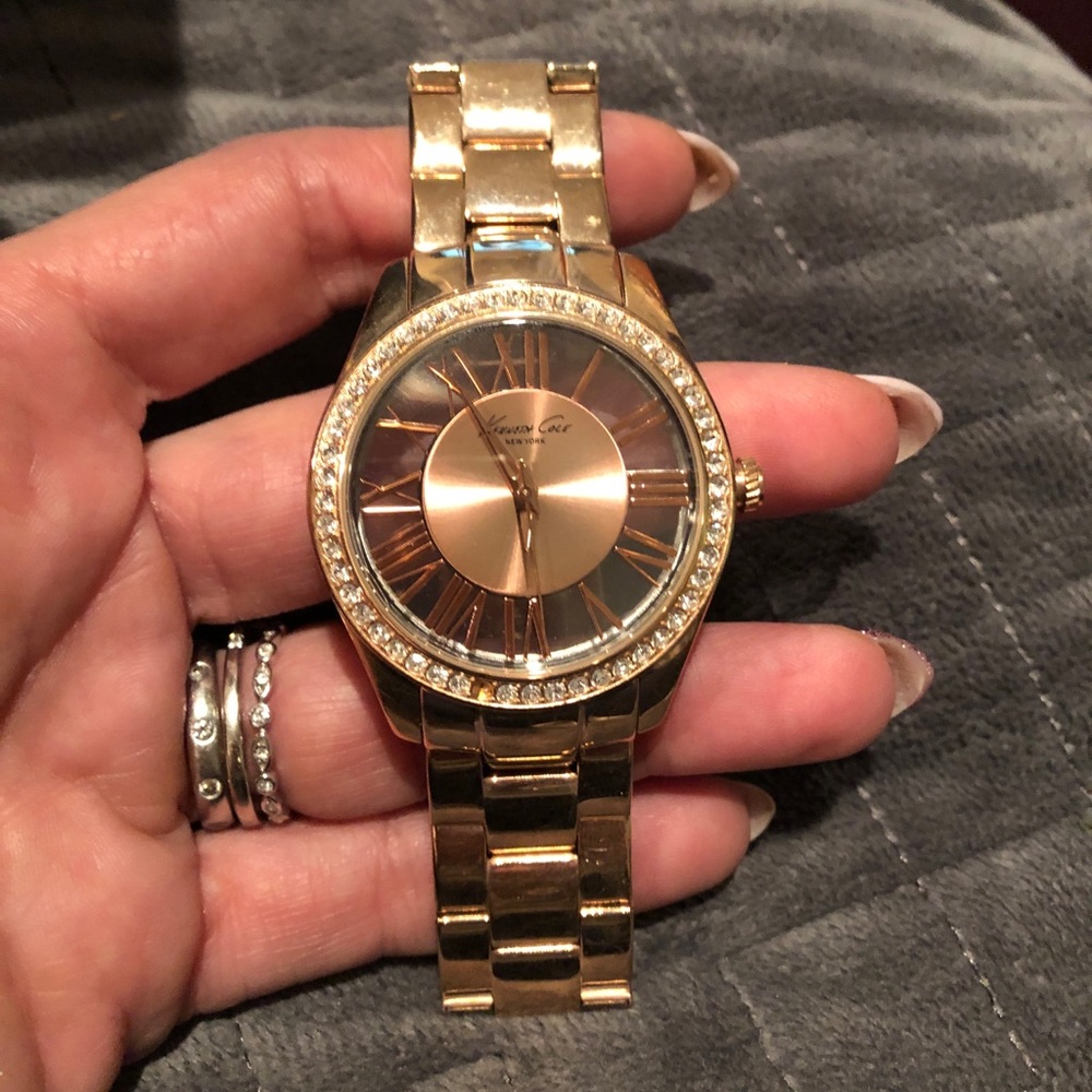 Rose Gold Kenneth Cole watch (Needs battery)